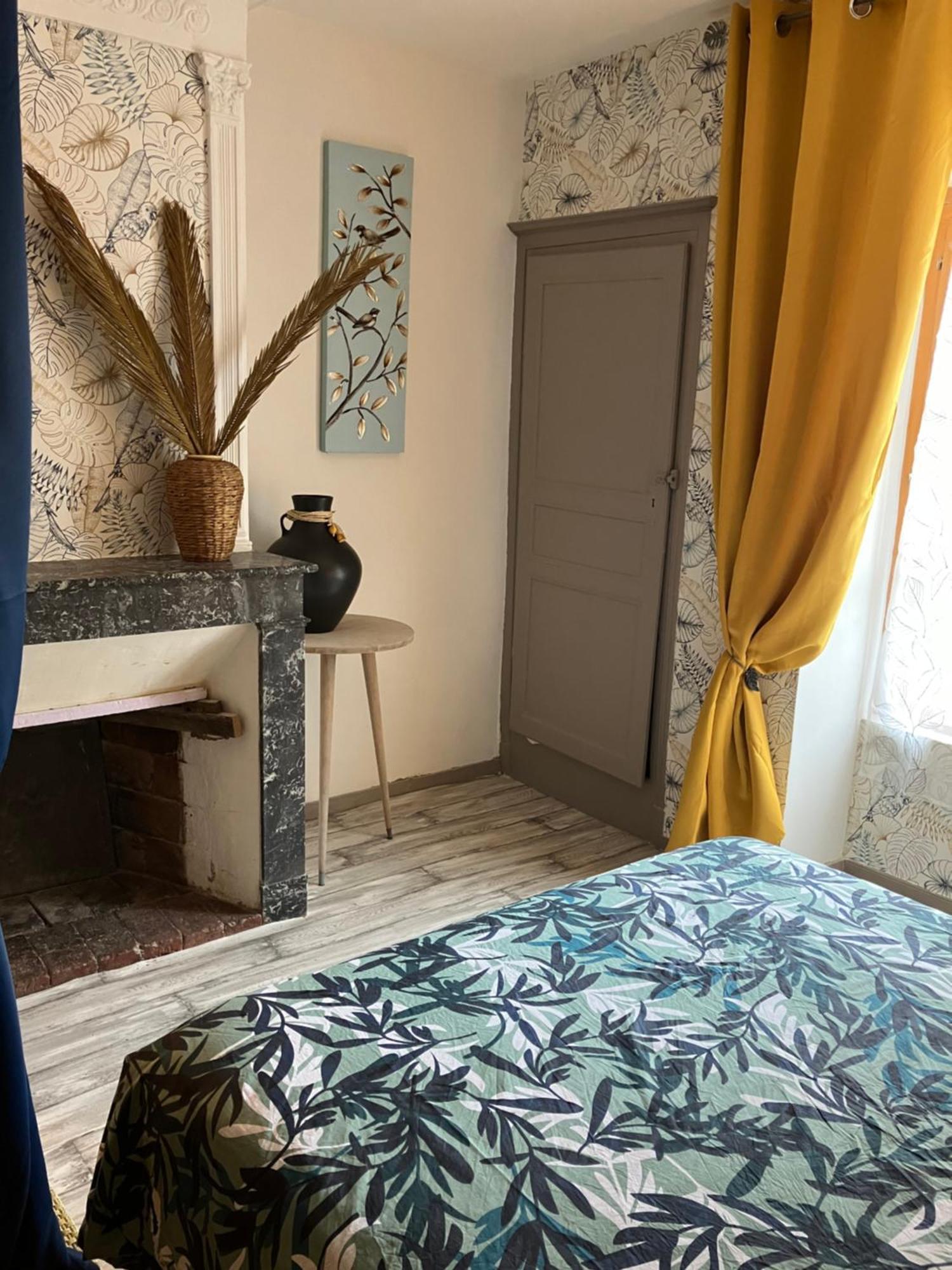 Charmante Maison En Pierres Precy-le-Sec エクステリア 写真