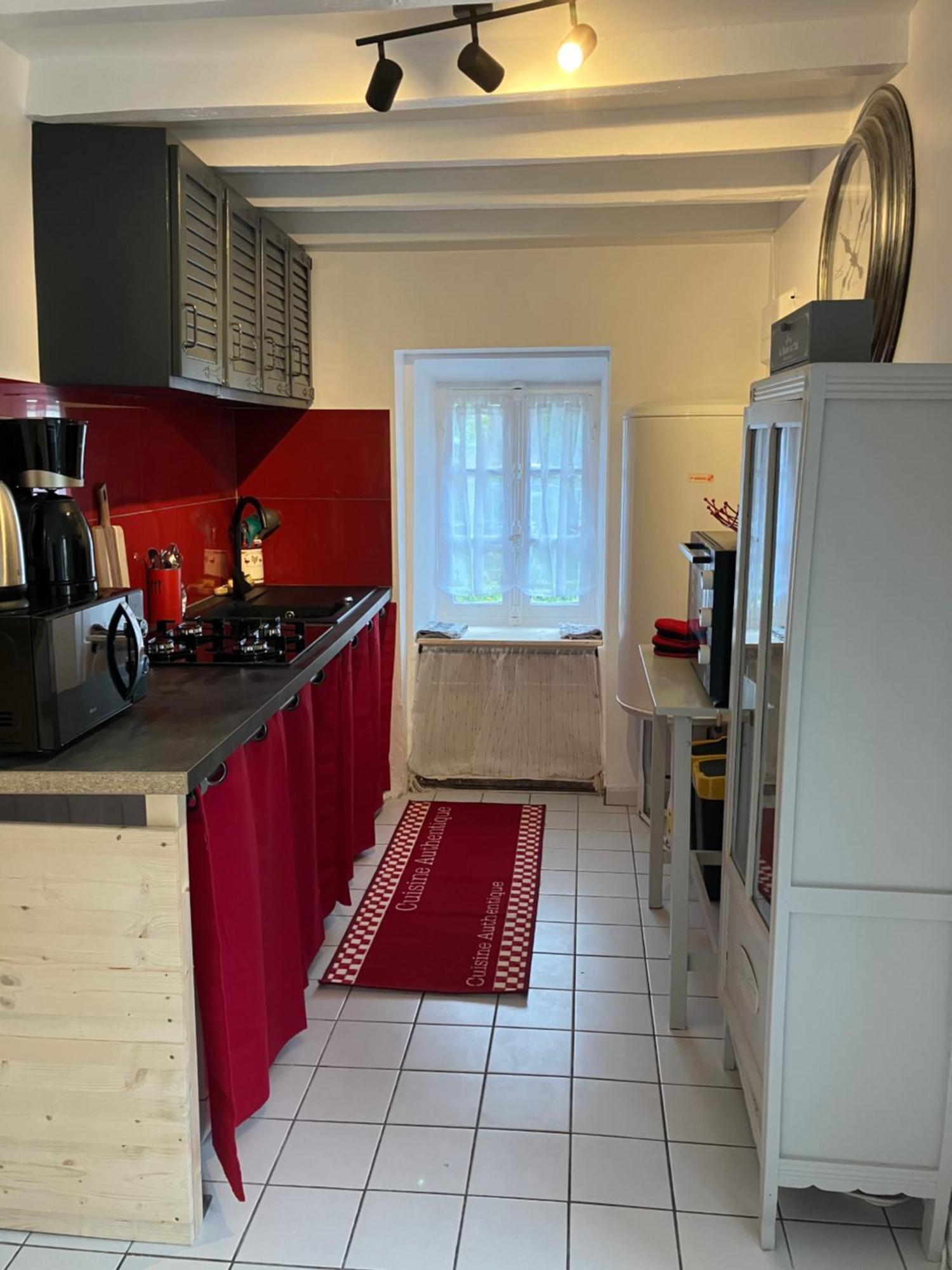 Charmante Maison En Pierres Precy-le-Sec エクステリア 写真